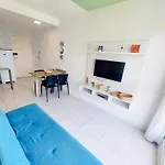 Muro Alto Condominio Clube