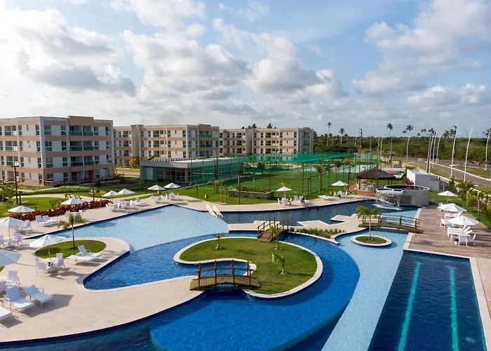 Muro Alto Condominio Clube